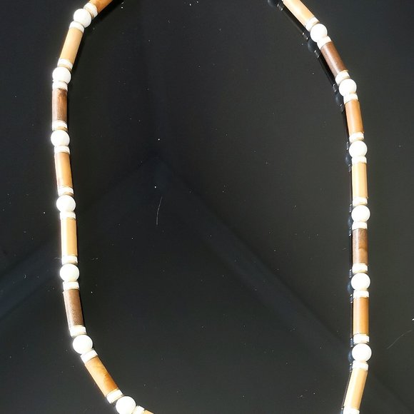 3 for $15/Vintage Wooden and plastic bead/disk necklace - Picture 6 of 6
